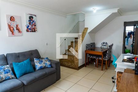 Sala de casa de condomínio para alugar com 2 quartos, 58m² em Vila Campestre, São Paulo