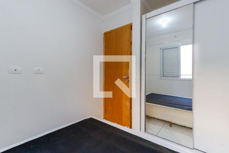 Quarto 2 de apartamento para alugar com 2 quartos, 47m² em Vila Mazzei, São Paulo