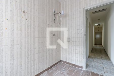 Banheiro de apartamento para alugar com 1 quarto, 70m² em Vila Guilherme, São Paulo