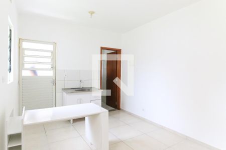 Sala / Quarto / Cozinha de casa para alugar com 1 quarto, 28m² em Loteamento Villa Branca, Jacareí