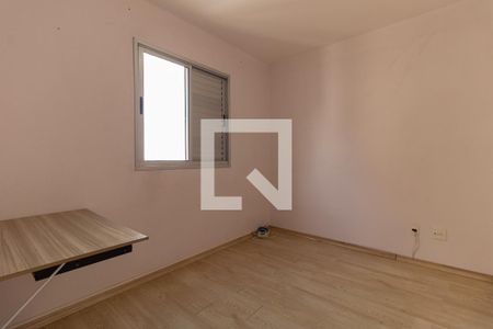 Quarto 1 de apartamento para alugar com 2 quartos, 48m² em Vila Liviero, São Paulo