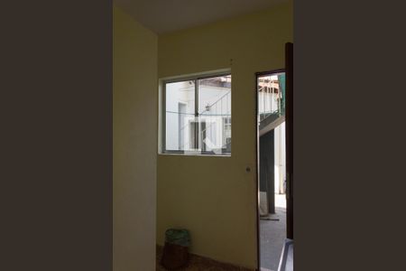 Cozinha de casa para alugar com 1 quarto, 21m² em Taboão, São Bernardo do Campo