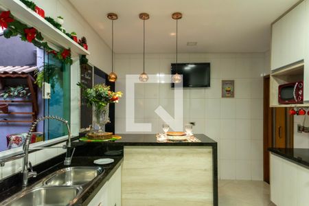 Casa à venda com 220m², 3 quartos e 4 vagas Casa à venda com 220m², 3 quartos e 4 vagasCozinha