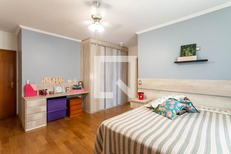 Casa à venda com 220m², 3 quartos e 4 vagas Casa à venda com 220m², 3 quartos e 4 vagasSuíte 3