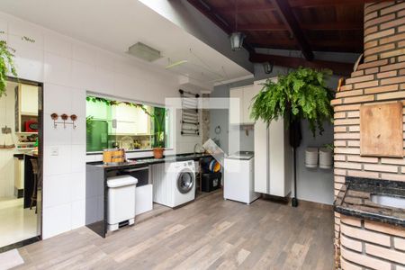 Casa à venda com 220m², 3 quartos e 4 vagas Casa à venda com 220m², 3 quartos e 4 vagasVaranda Gourmet