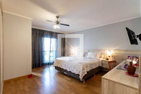 Casa à venda com 220m², 3 quartos e 4 vagas Casa à venda com 220m², 3 quartos e 4 vagasSuíte Master