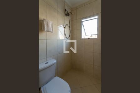 Casa à venda com 220m², 3 quartos e 4 vagas Casa à venda com 220m², 3 quartos e 4 vagasBanheiro da Suite Master