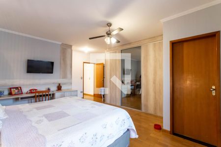 Casa à venda com 220m², 3 quartos e 4 vagas Casa à venda com 220m², 3 quartos e 4 vagasSuíte Master