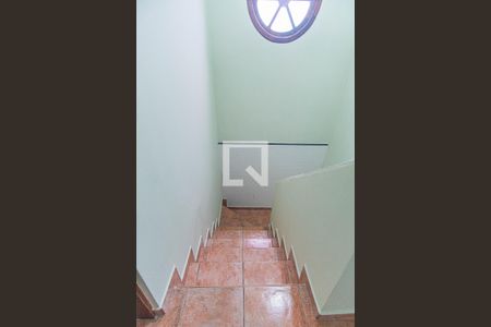 Escada de casa à venda com 3 quartos, 160m² em Parque Gerassi, Santo André