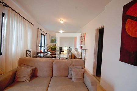 Sala de apartamento para alugar com 3 quartos, 117m² em Vila Suzana, São Paulo