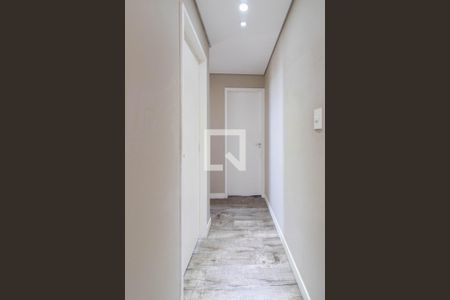 Corredor de apartamento à venda com 3 quartos, 68m² em Macedo, Guarulhos