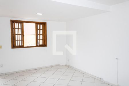 Sala de casa para alugar com 2 quartos, 70m² em Campo Grande, Rio de Janeiro