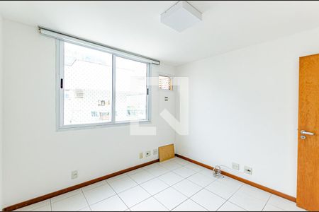 Quarto 1 de apartamento para alugar com 3 quartos, 106m² em Piratininga, Niterói