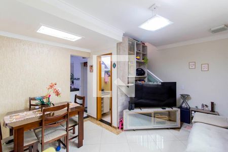 Sala  de casa de condomínio à venda com 3 quartos, 63m² em Vila Salete, São Paulo
