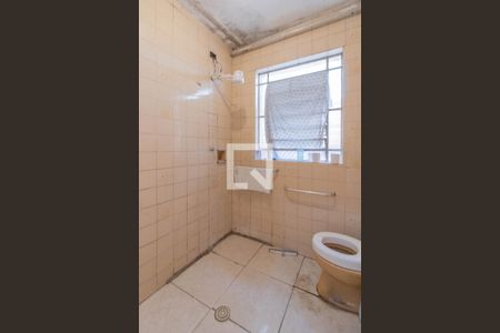 Casa à venda com 200m², 2 quartos e 1 vaga Casa à venda com 200m², 2 quartos e 1 vagaBanheiro