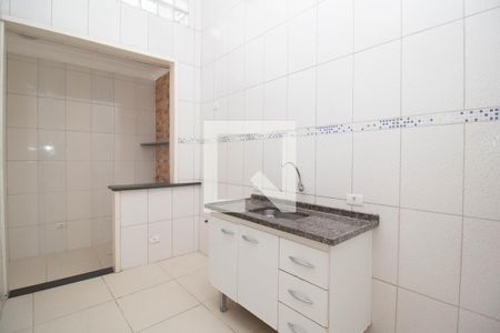 Cozinha de casa para alugar com 1 quarto, 40m² em Vila Santa Edwiges, São Paulo