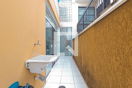 Casa à venda com 175m², 3 quartos e 2 vagas Casa à venda com 175m², 3 quartos e 2 vagasÁrea de Serviço