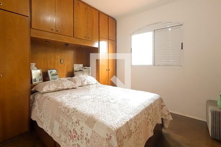 Casa à venda com 175m², 3 quartos e 2 vagas Casa à venda com 175m², 3 quartos e 2 vagasQuarto 2