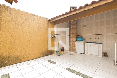 Casa à venda com 175m², 3 quartos e 2 vagas Casa à venda com 175m², 3 quartos e 2 vagasÁrea de Serviço