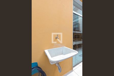 Casa à venda com 175m², 3 quartos e 2 vagas Casa à venda com 175m², 3 quartos e 2 vagasÁrea de Serviço