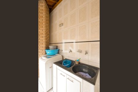 Casa à venda com 175m², 3 quartos e 2 vagas Casa à venda com 175m², 3 quartos e 2 vagasÁrea de Serviço