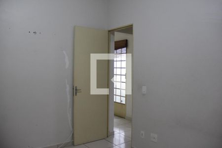 Quarto 2 de apartamento para alugar com 2 quartos, 50m² em Vila Urupês, Suzano