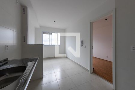Sala/Cozinha de apartamento à venda com 1 quarto, 27m² em Jardim Adutora, São Paulo