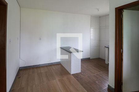 Sala e Cozinha de casa para alugar com 1 quarto, 40m² em Camaquã, Porto Alegre