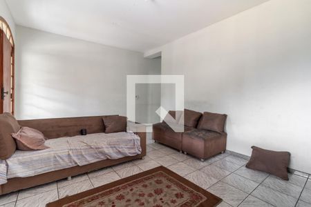 Sala 3 de casa à venda com 3 quartos, 180m² em Goiânia, Belo Horizonte