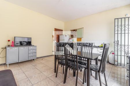 Sala / Cozinha 2 de casa à venda com 3 quartos, 180m² em Goiânia, Belo Horizonte