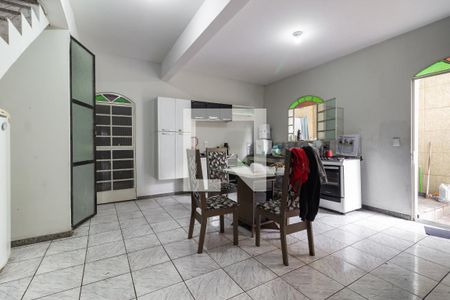 Sala / Cozinha 1 de casa à venda com 3 quartos, 180m² em Goiânia, Belo Horizonte