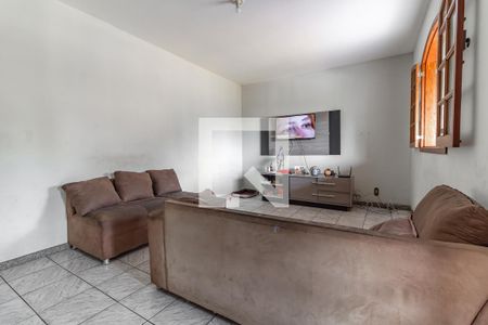 Sala 3 de casa à venda com 3 quartos, 180m² em Goiânia, Belo Horizonte