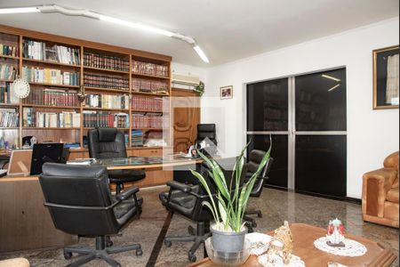 Sala 1 de casa à venda com 4 quartos, 300m² em Mirandópolis, São Paulo
