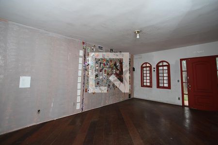 Sala de casa à venda com 4 quartos, 140m² em Cerqueira César, São Paulo