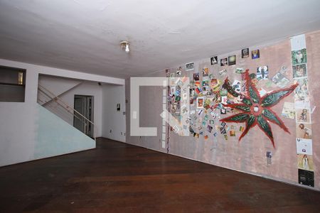 Sala de casa à venda com 4 quartos, 140m² em Cerqueira César, São Paulo