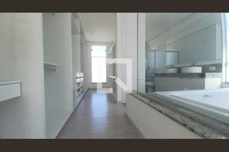 Casa à venda com 4 quartos, 386m² em Alphaville, Nova Lima