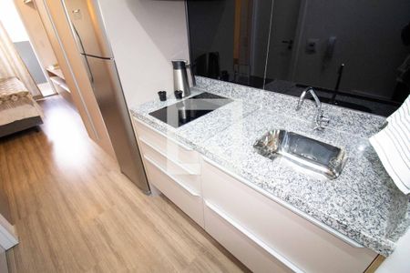 Cozinha de apartamento para alugar com 1 quarto, 23m² em Quarta Parada, São Paulo