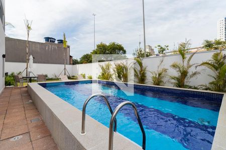 Studio para alugar com 24m², 1 quarto e sem vaga Studio para alugar com 24m², 1 quarto e sem vagaÁrea comum - Piscina