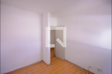 Quarto 2 de apartamento para alugar com 2 quartos, 62m² em Vila Vermelha, São Paulo