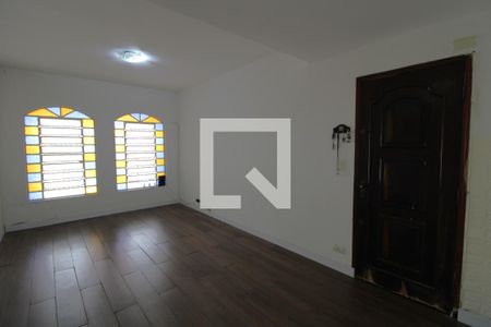 Sala de casa à venda com 4 quartos, 200m² em Jardim Regis, São Paulo