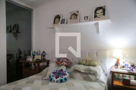 Suíte de apartamento para alugar com 3 quartos, 158m² em Pompéia, Santos