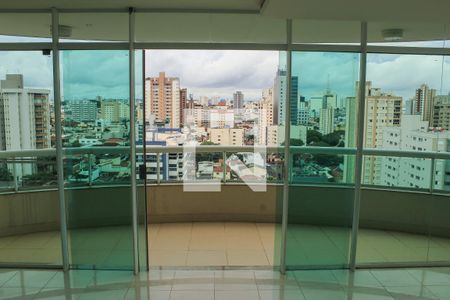 Varanda de apartamento para alugar com 3 quartos, 165m² em Osvaldo Rezende, Uberlândia