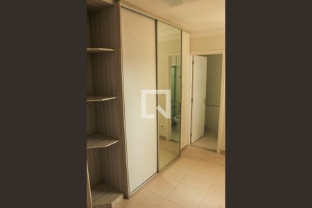 Suíte 1 de apartamento para alugar com 3 quartos, 165m² em Osvaldo Rezende, Uberlândia