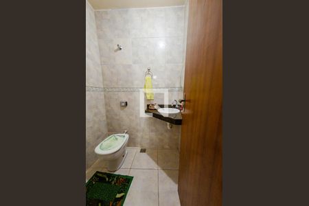 Lavabo de casa à venda com 5 quartos, 300m² em Caiçara-adelaide, Belo Horizonte