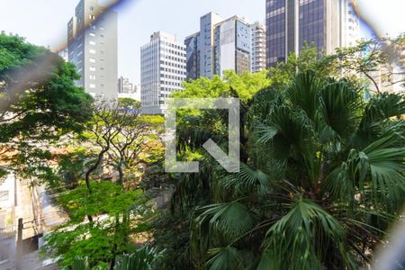 vista Sala de apartamento à venda com 3 quartos, 137m² em Vila Mariana, São Paulo