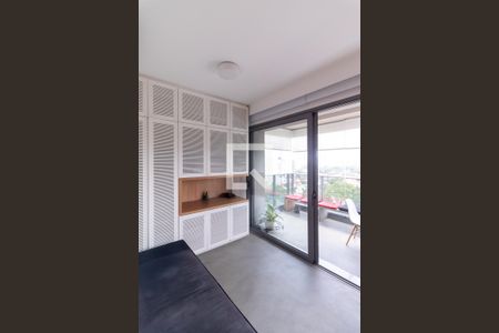 Quarto extra reversível de apartamento à venda com 2 quartos, 64m² em Pinheiros, São Paulo