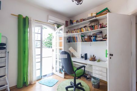 Casa para alugar com 215m², 3 quartos e 2 vagas Casa para alugar com 215m², 3 quartos e 2 vagasEscritório