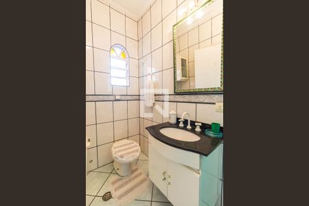 Casa para alugar com 215m², 3 quartos e 2 vagas Casa para alugar com 215m², 3 quartos e 2 vagasBanheiro da Suíte