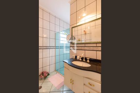 Casa para alugar com 215m², 3 quartos e 2 vagas Casa para alugar com 215m², 3 quartos e 2 vagasBanheiro