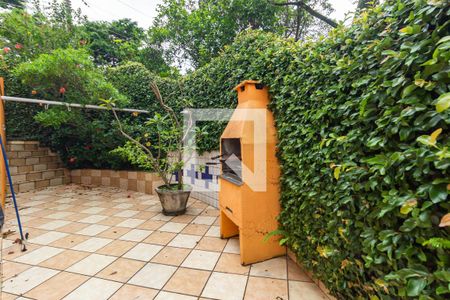 Casa para alugar com 215m², 3 quartos e 2 vagas Casa para alugar com 215m², 3 quartos e 2 vagasQuintal e Churrasqueira